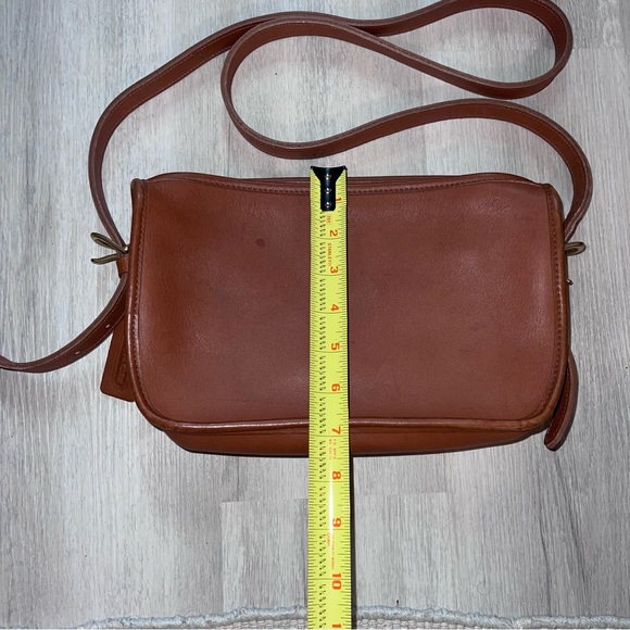 VINTAGE COACH MITCHELL BRITISH TAN
CROSSBODY BAG 9938 - Picture 3 of 13